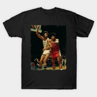 Kareem Getting Position on Wes Unseld T-Shirt